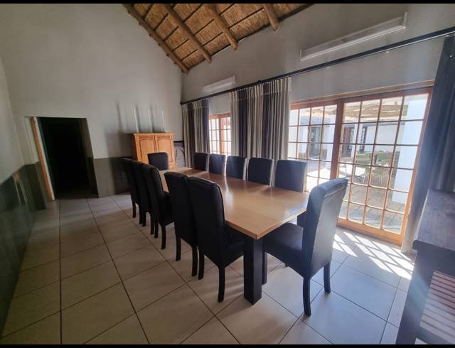M² BUILDING FOR SALE IN LOCHVAAL